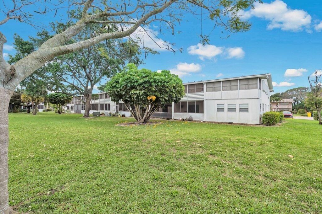 349 Camden O, West Palm Beach, FL 33417 Photo