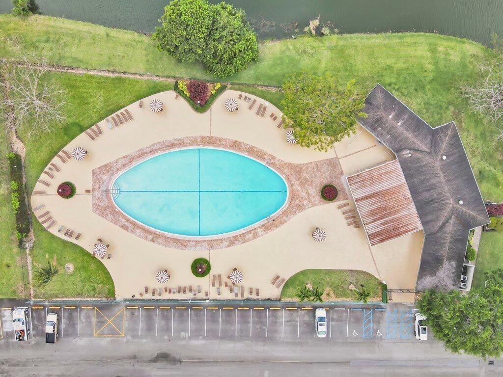 349 Camden O, West Palm Beach, FL 33417 Photo