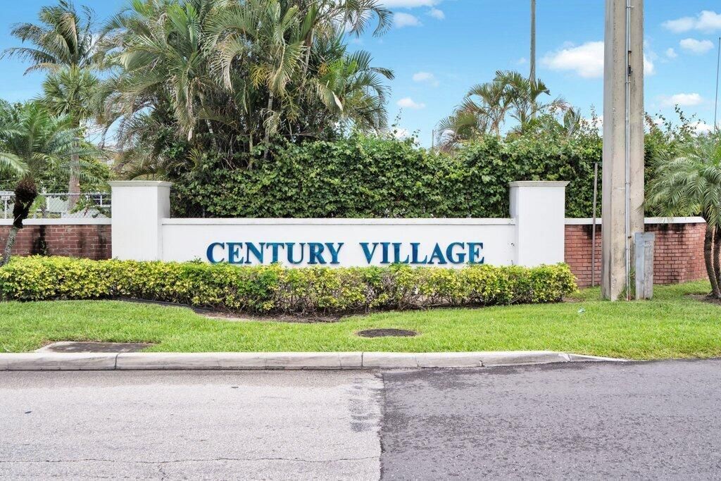 349 Camden O, West Palm Beach, FL 33417 Photo