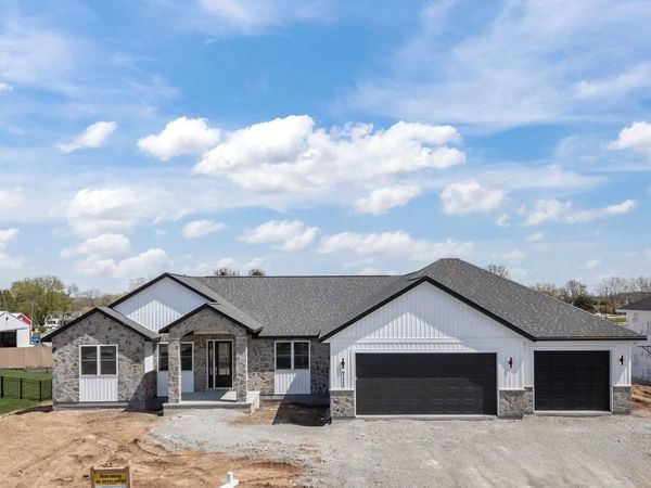 N1340 MEADOW PARK DRIVE, Greenville, WI 54942