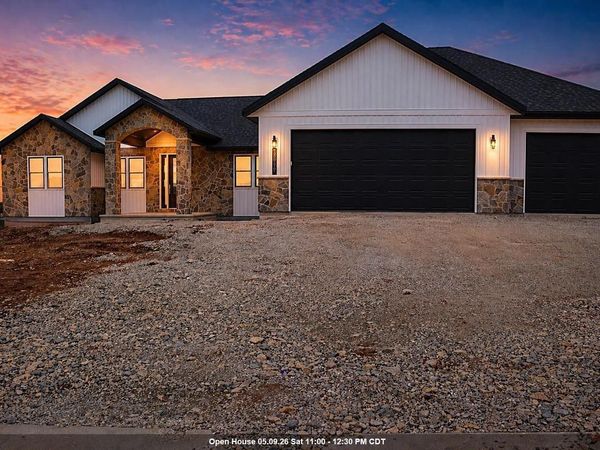 N1340 MEADOW PARK DRIVE, Greenville, WI 54942