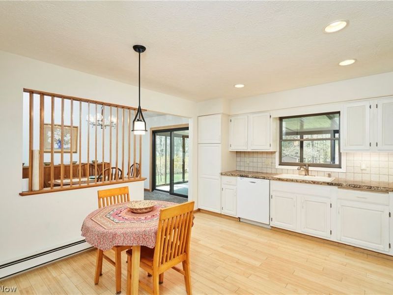 3574 Antoinette Drive, Cuyahoga Falls, OH 44223 Photo 5