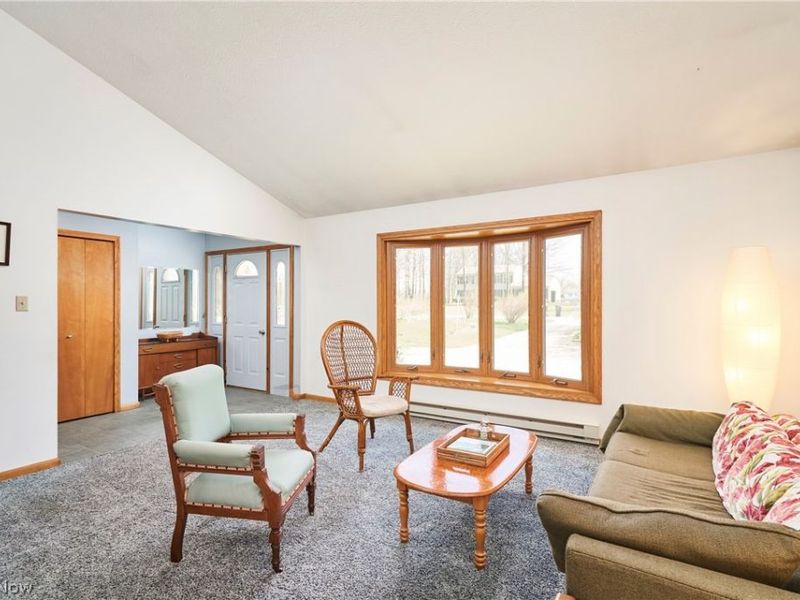 3574 Antoinette Drive, Cuyahoga Falls, OH 44223 Photo 9