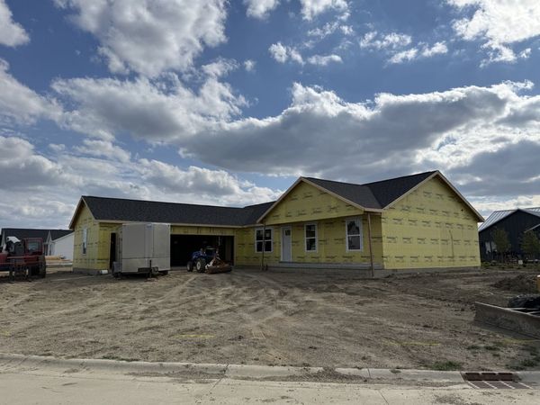 407 Jerin Drive, Fisher, IL 61843