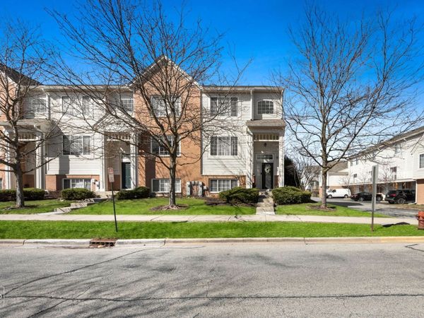 7504 Claridge Drive , Unit E, Bridgeview, IL 60455