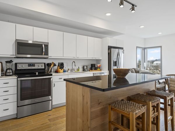 400 Herron Dr , Unit 210, Nashville, TN 37210