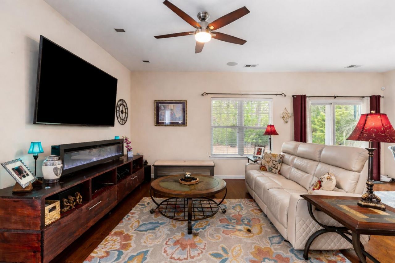 1517 Thoroughbred Boulevard Photo 17