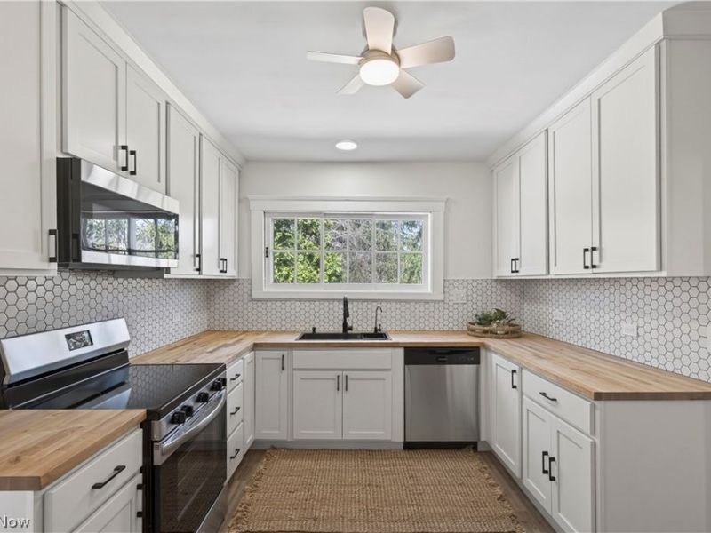 14939 Caves Road, Novelty, OH 44072 Photo 10