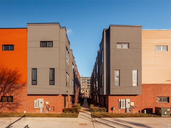 2037 11th Street, Detroit, MI 48216