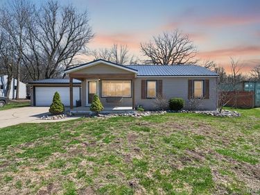 21863 Springhill Street, Huron Twp, MI 48174