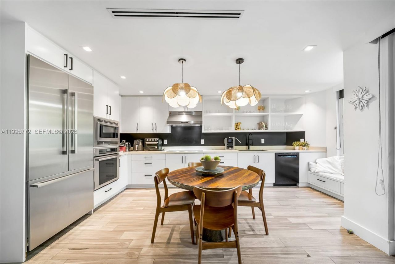 201 Crandon Blvd , Unit 175, Key Biscayne, FL 33149 Photo