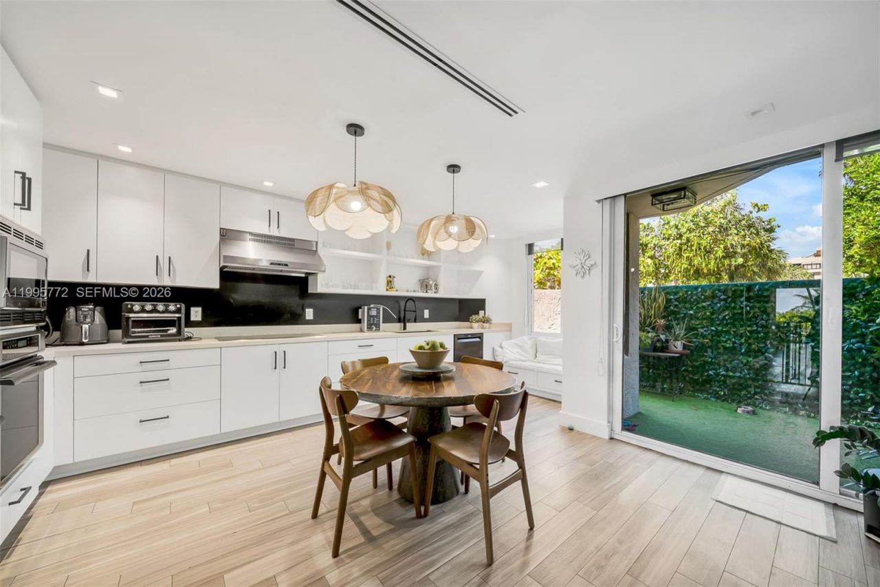 201 Crandon Blvd , Unit 175, Key Biscayne, FL 33149 Photo