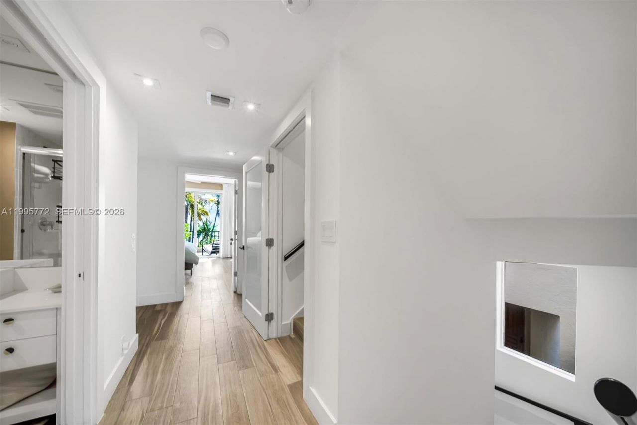 201 Crandon Blvd , Unit 175, Key Biscayne, FL 33149 Photo