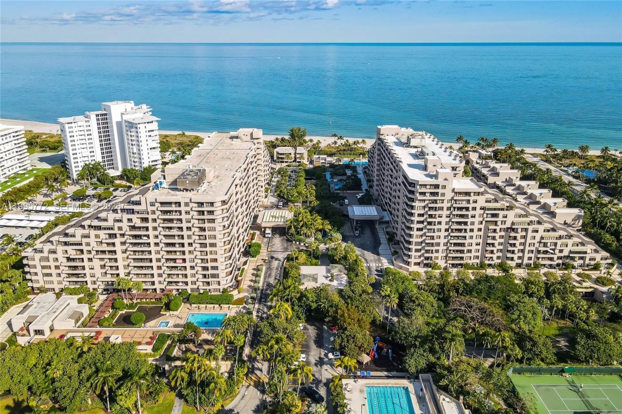 201 Crandon Blvd, Unit 175, Key Biscayne, FL 33149 Photo