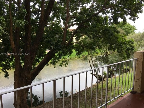 9375 Fontainebleau Blvd, Unit L209, Miami, FL 33172