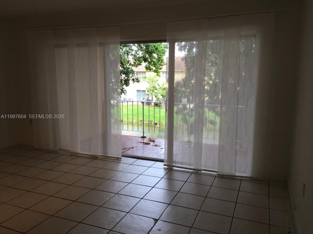 9375 Fontainebleau Blvd, Unit L209, Miami, FL 33172 Photo