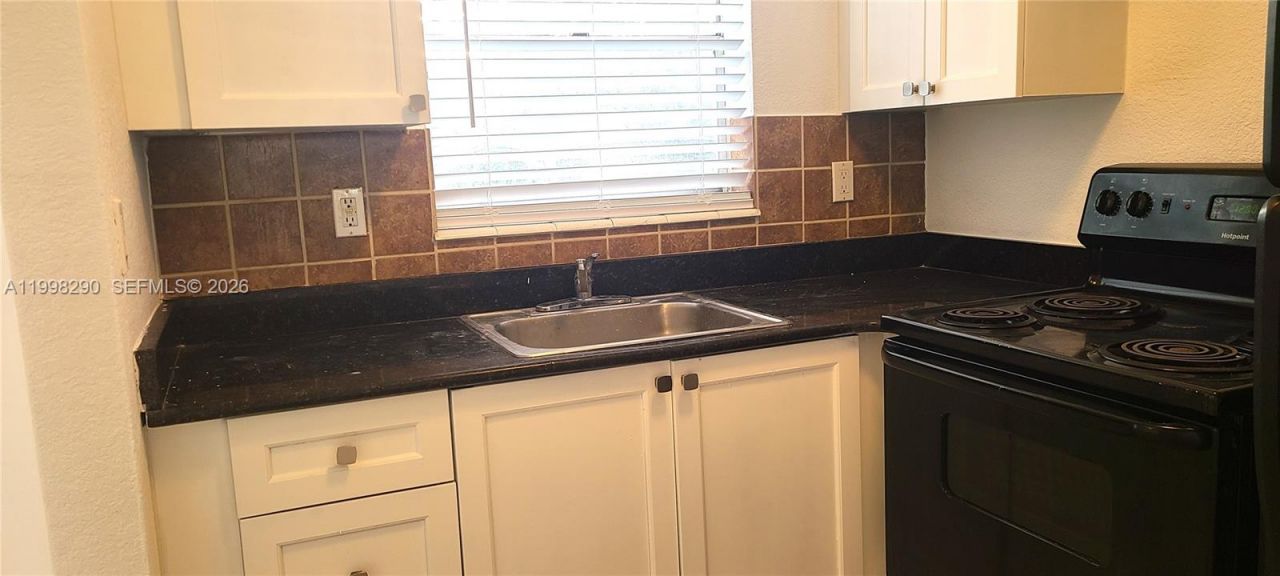 4251 NW 5th St , Unit 109, Plantation, FL 33317 Photo