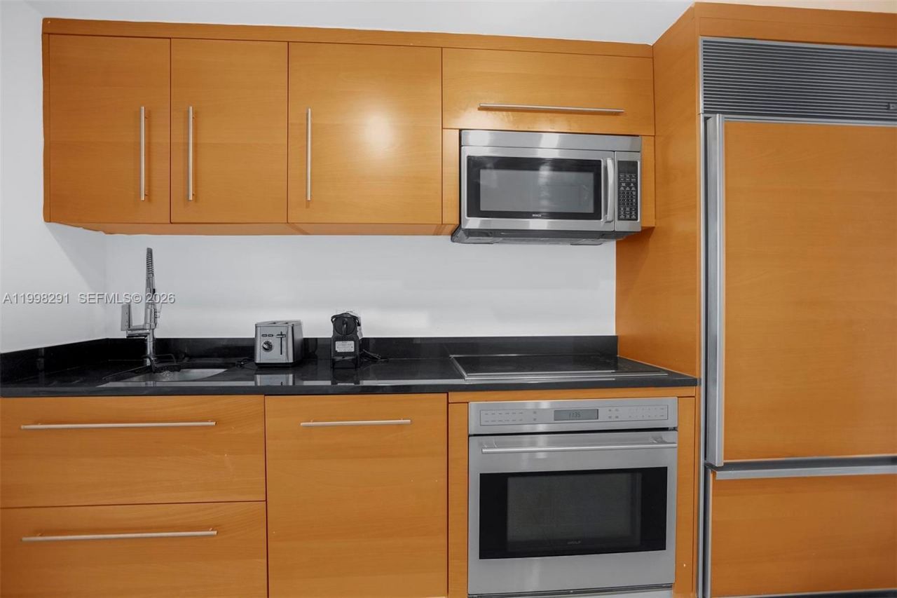 475 Brickell Ave, Unit 5010, Miami, FL 33131 Photo