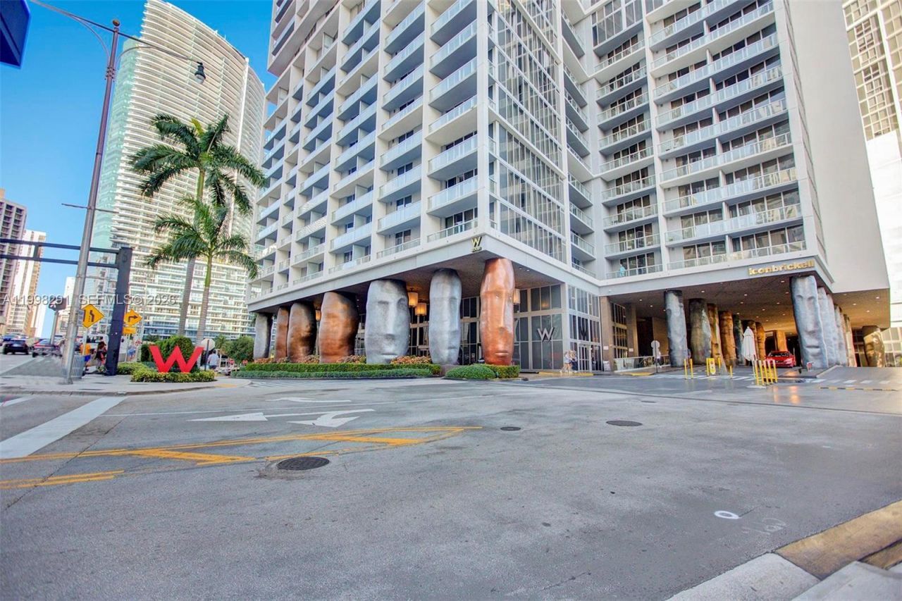 475 Brickell Ave, Unit 5010, Miami, FL 33131 Photo