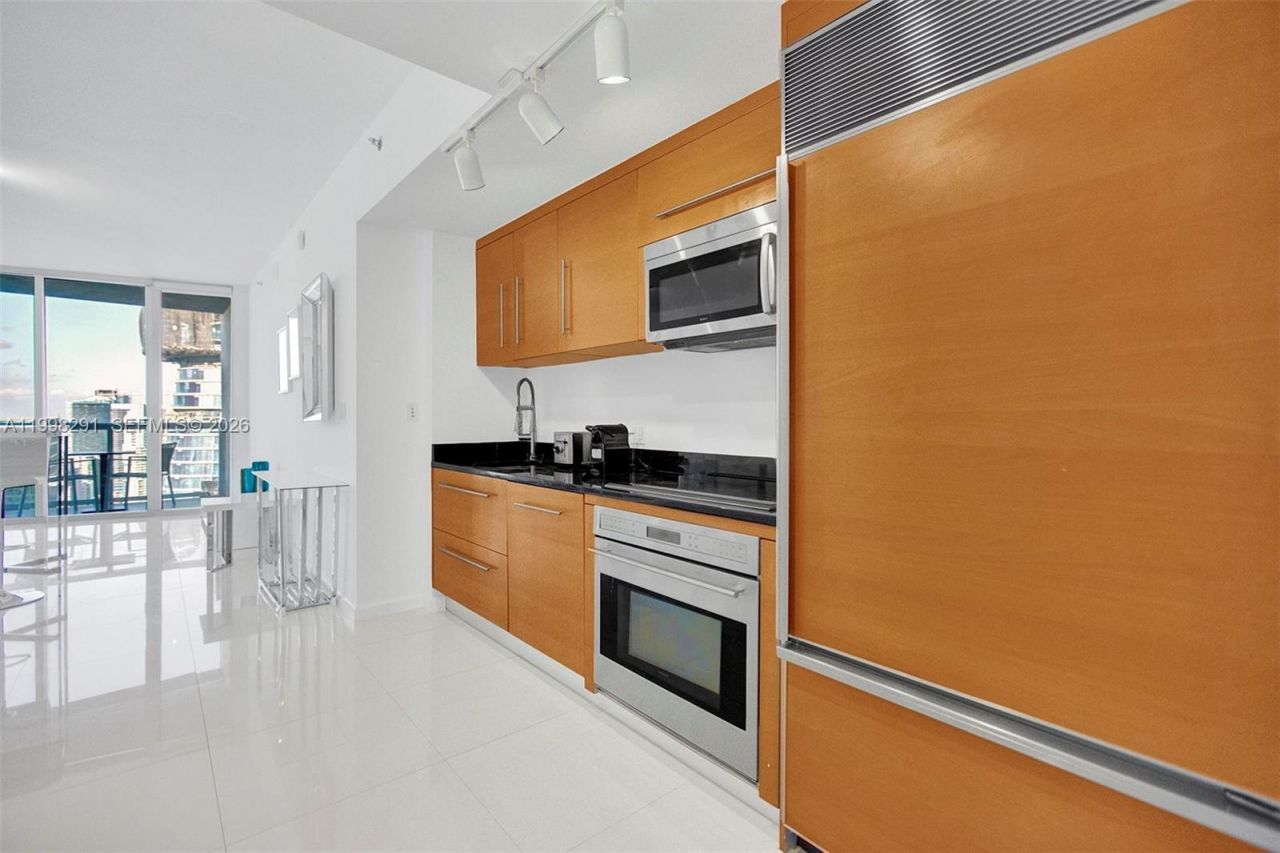 475 Brickell Ave, Unit 5010, Miami, FL 33131 Photo