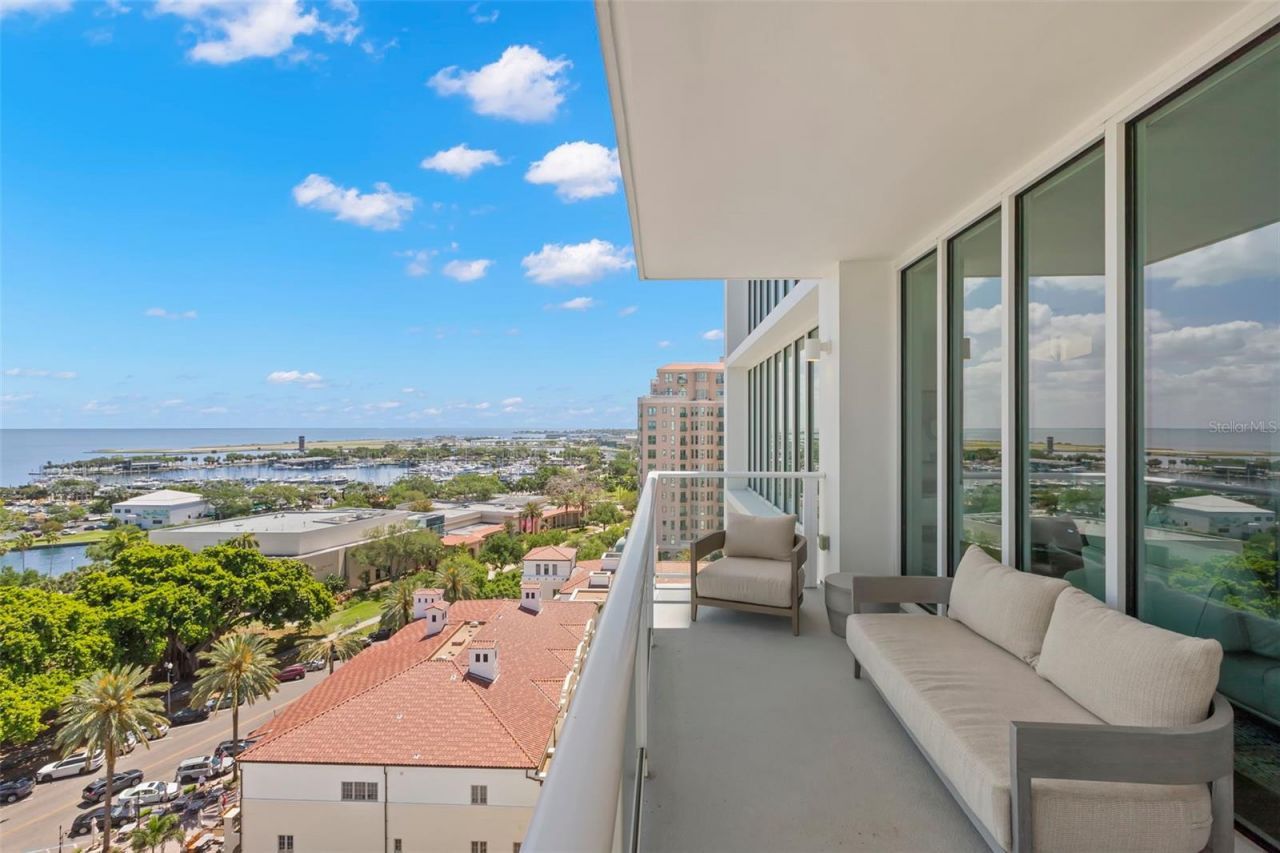 176 4th Avenue Ne, Unit 1102, Saint Petersburg, FL 33701 Photo