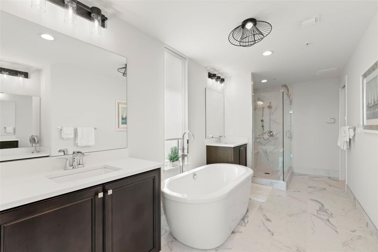 176 4th Avenue Ne, Unit 1102, Saint Petersburg, FL 33701 Photo