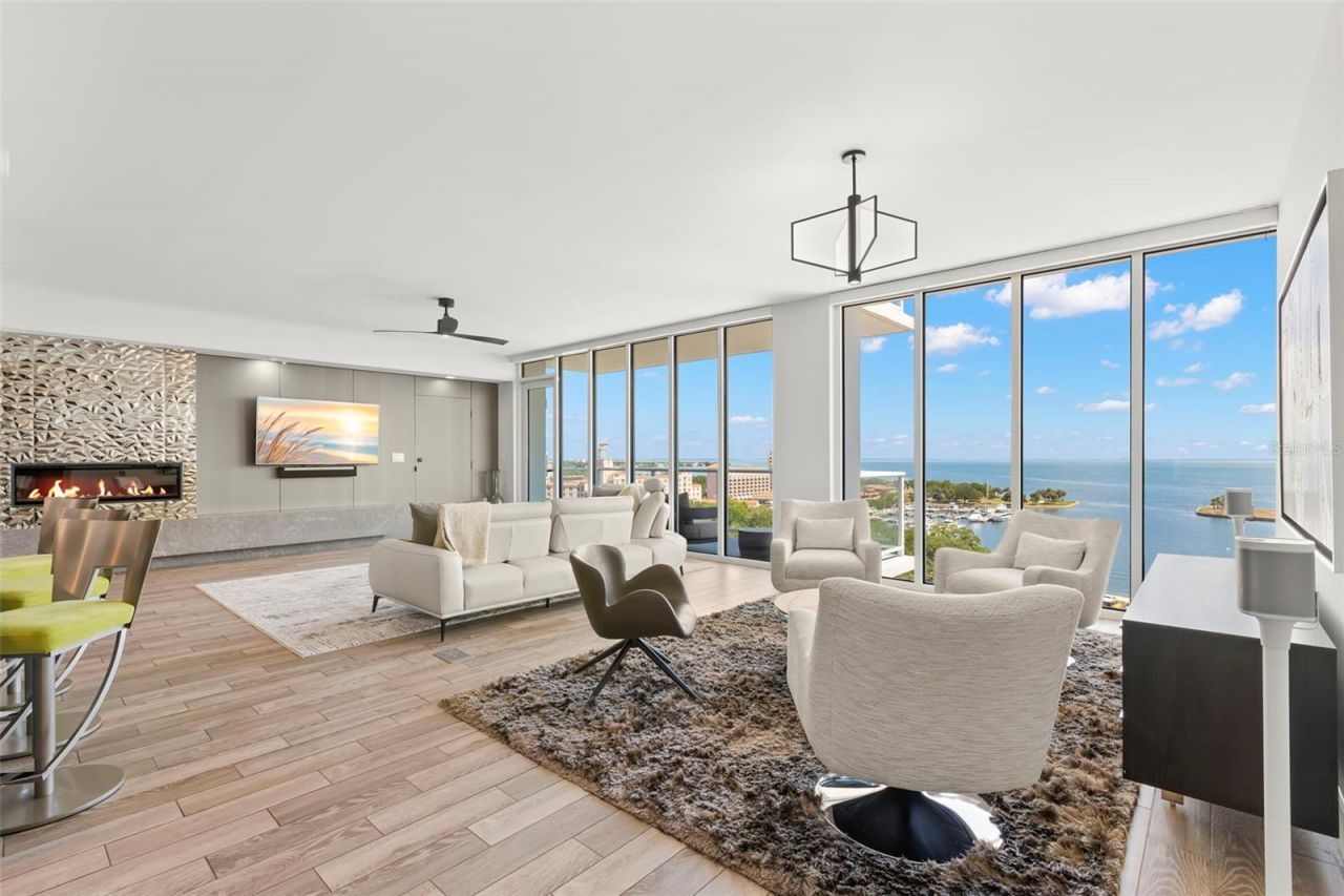 176 4th Avenue Ne, Unit 1102, Saint Petersburg, FL 33701 Photo