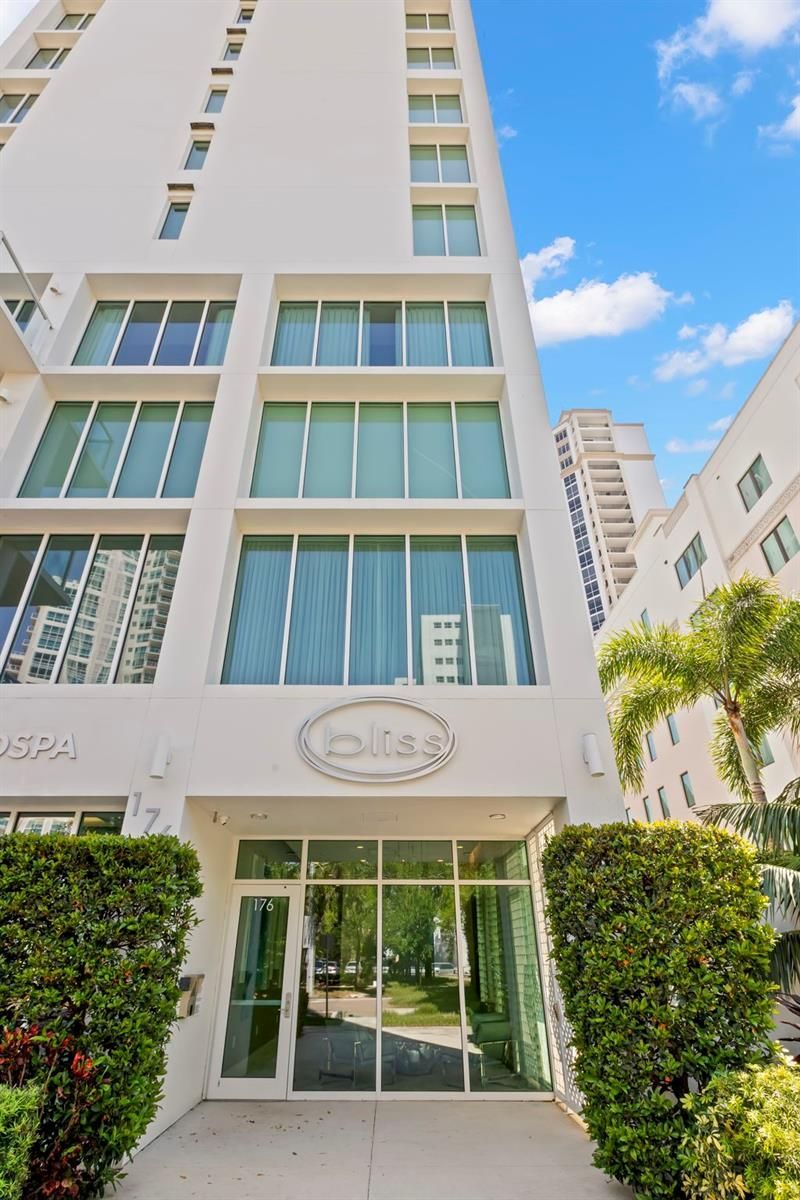 176 4th Avenue Ne, Unit 1102, Saint Petersburg, FL 33701 Photo
