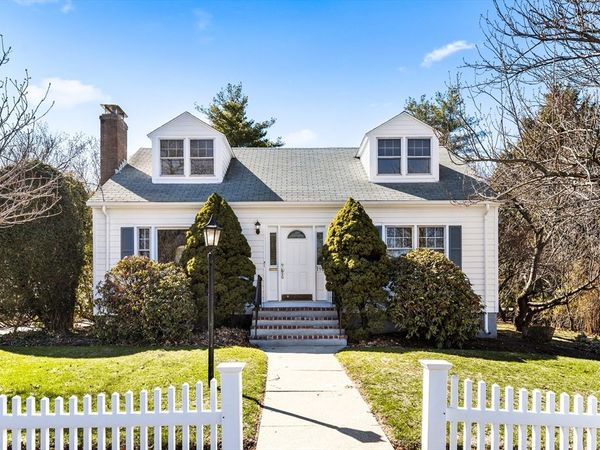 198 Pond St, Winchester, MA 01890