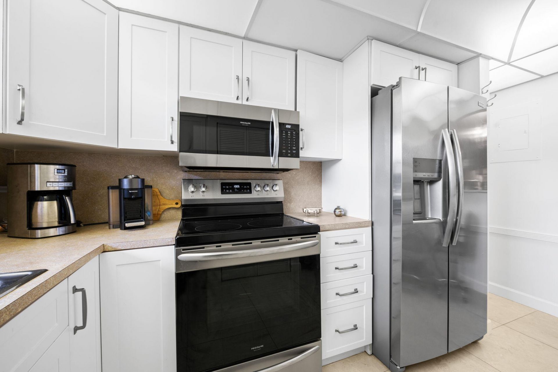 9330 Sunrise Lakes Boulevard, Unit 104, Sunrise, FL 33322 Photo