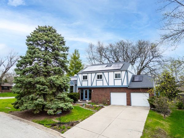 300 Harper Court , Normal, IL 61761