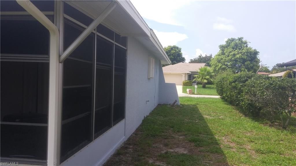 906 SE 19th Ln , Cape Coral, FL 33990 Photo