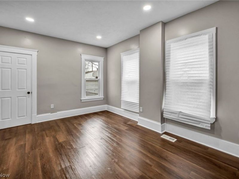 3570 sykora rd, Cleveland, OH 44105 Photo 11