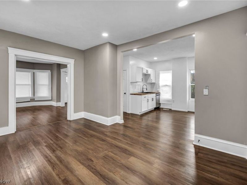 3570 sykora rd, Cleveland, OH 44105 Photo 12