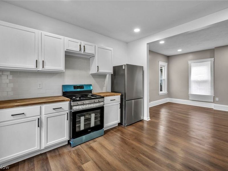 3570 sykora rd, Cleveland, OH 44105 Photo 17