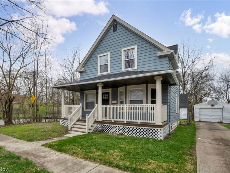 3570 sykora rd, Cleveland, OH 44105 Photo 2