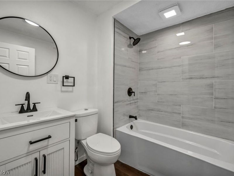 3570 sykora rd, Cleveland, OH 44105 Photo 35