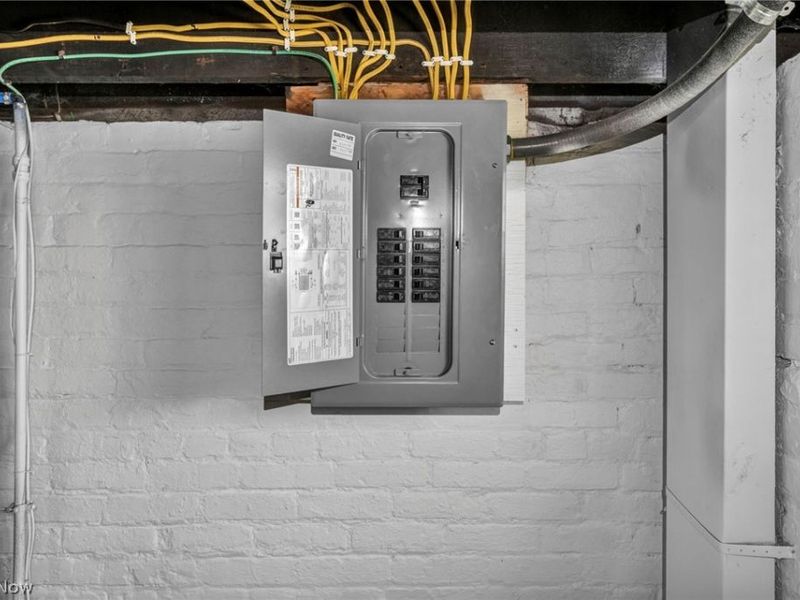 3570 sykora rd, Cleveland, OH 44105 Photo 36