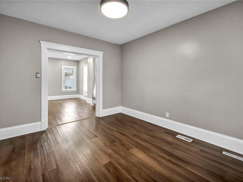 3570 sykora rd, Cleveland, OH 44105 Photo 6