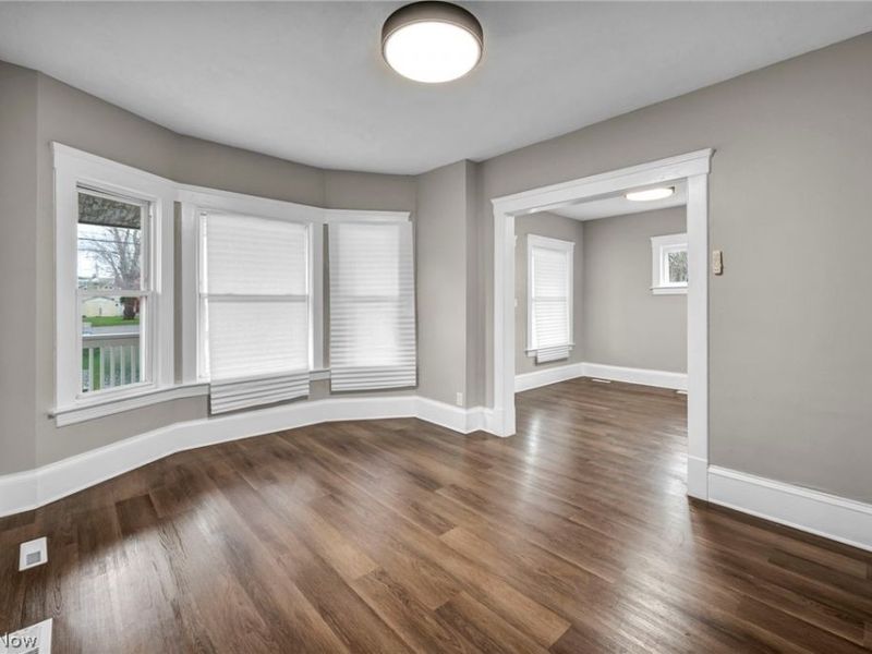 3570 sykora rd, Cleveland, OH 44105 Photo 9