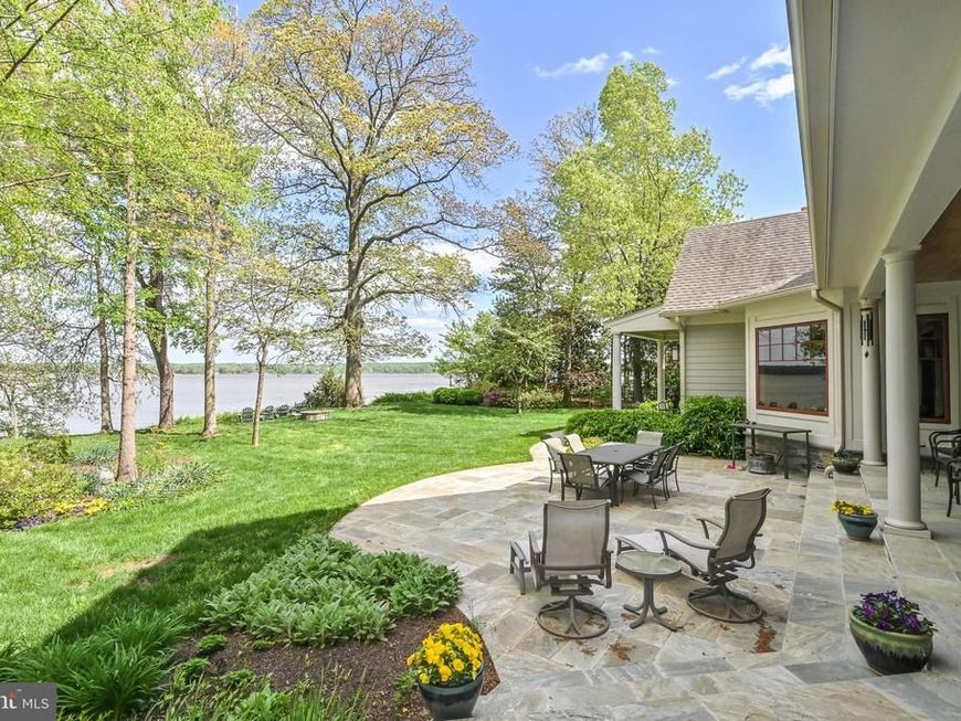 11715 River Drive , Lorton, VA 22079 Main Photo