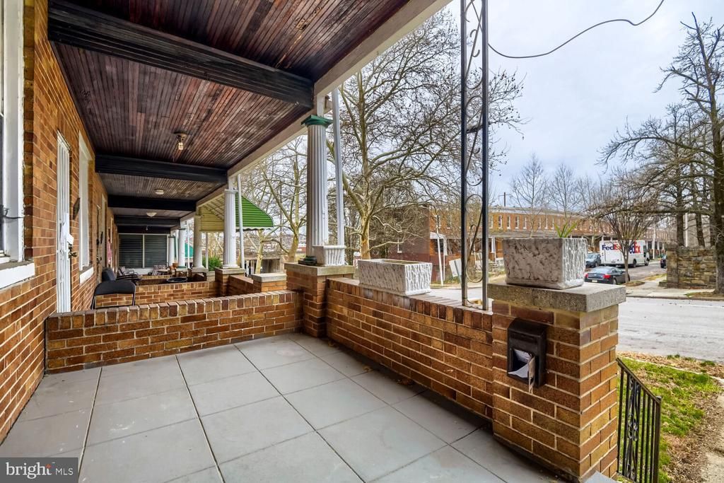1041 N Kenwood Avenue, Baltimore, MD 21205 Main Photo