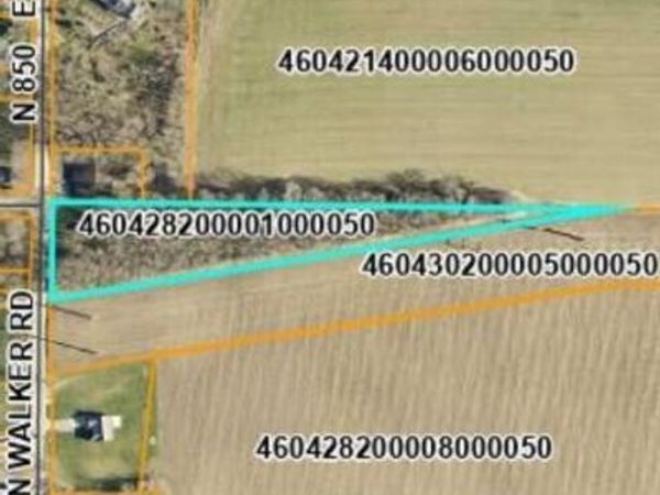 8011 N N Walker Road N , New Carlisle, IN 46552