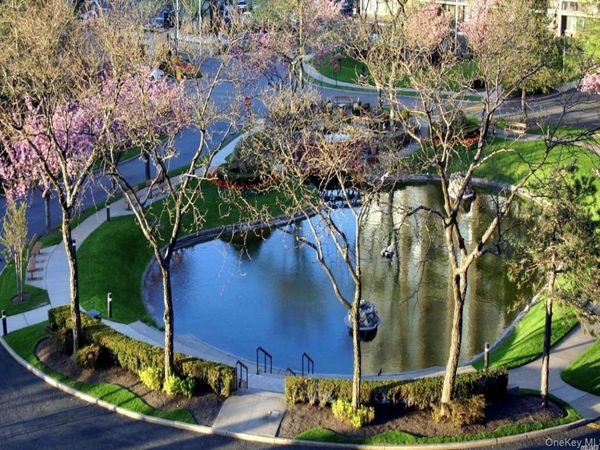 1 Bay Club Drive , Unit 8W, Bayside, NY 11360