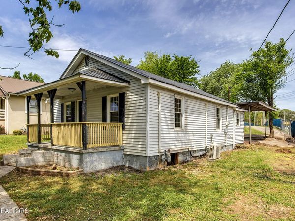 1315 Grove St, Loudon, TN 37774