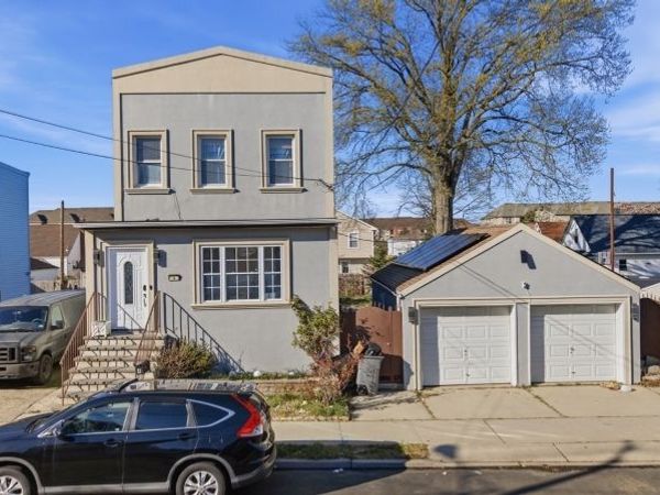 4 Jeanette St, Carteret, NJ 07008