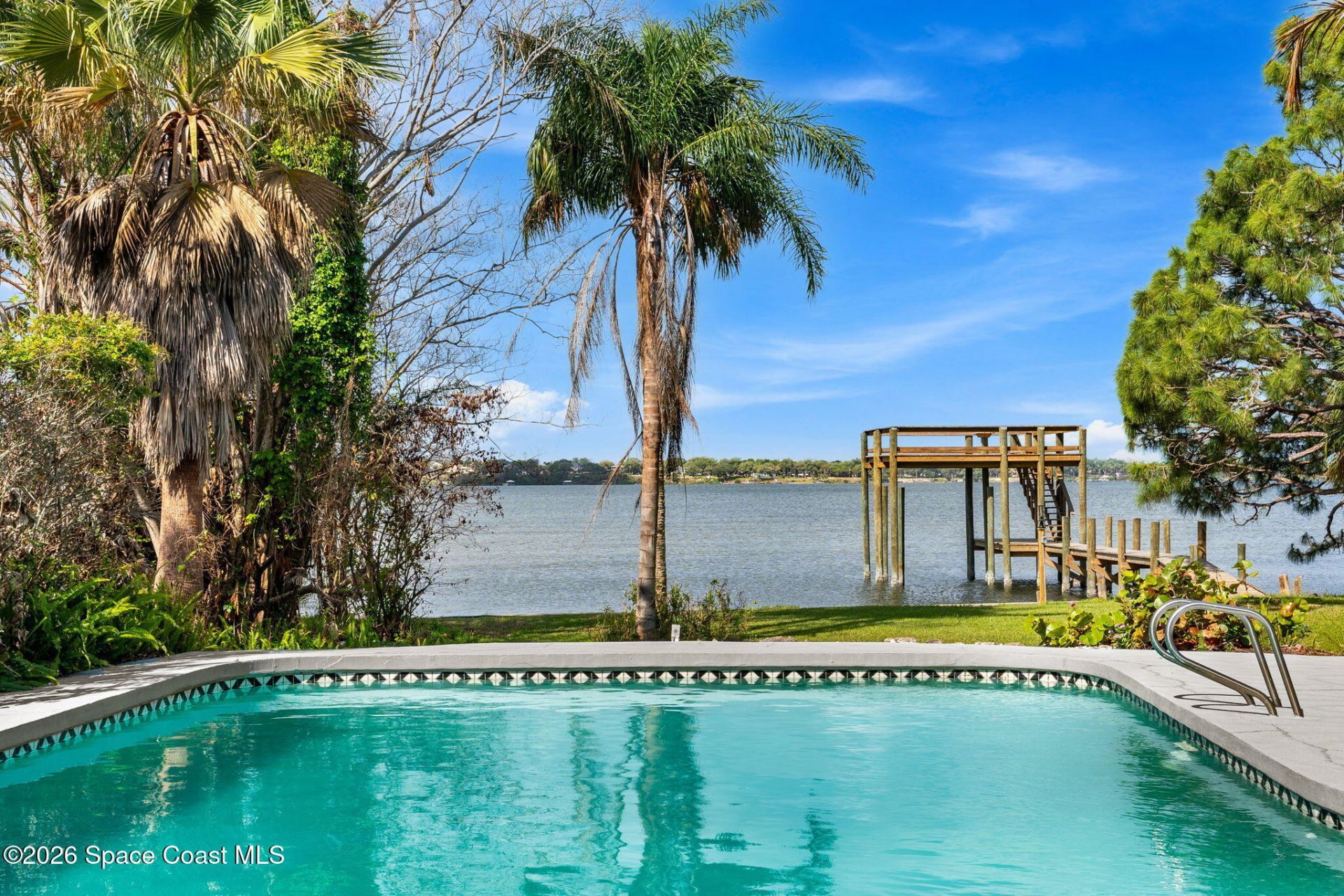 975 Oak Street, Merritt Island, FL 32953 Photo