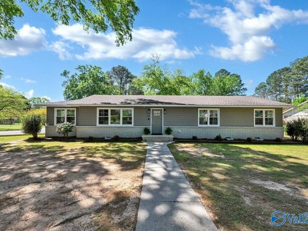 1319 Sheraton Street SE, Decatur, AL 35601