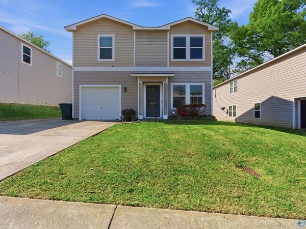 212 Whitestone Drive, Huntsville, AL 35810