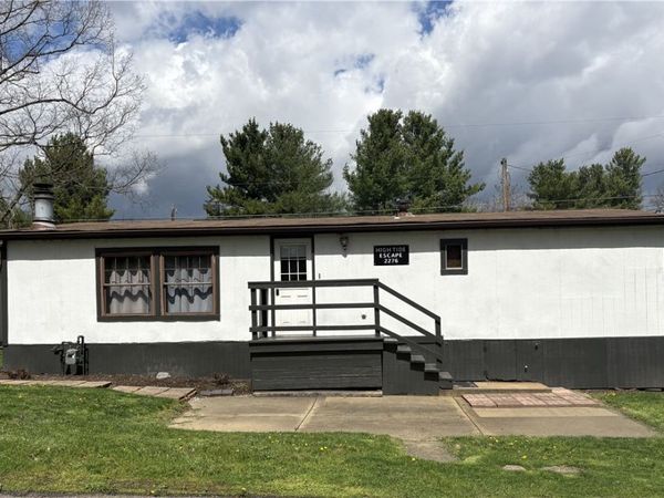 2276 Lodge Road SW, Sherrodsville, OH 44675